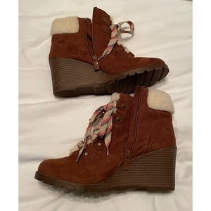 Torrid NWT Sherpa Wedge Bootie
